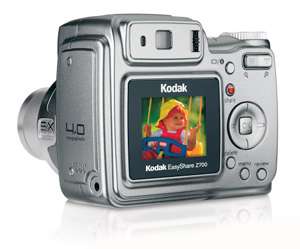 The Kodak EasyShare Z700s 1.6 inch indoor outdoor display is easy to 