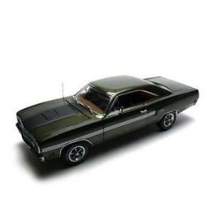  1970 Plymouth GTX Diecast Car 1:18 Hemi 426 Green: Toys 