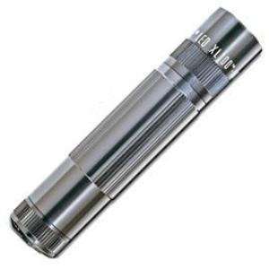  XL100 LED MagLite Flashlight   Gray