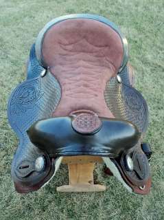 16 WESTERN PLEASURE SADDLE HAND TOOLED MOHAUGANY COLOR WITH MATCHING 