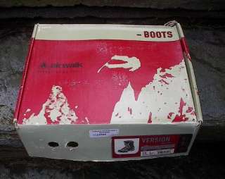 brand new set of snowboard boots. By Airboard Version. Size 6 (Eur 