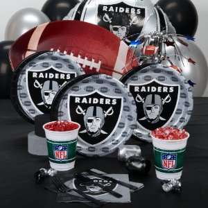   Oakland Raiders Deluxe Party Kit (8 guests) 157684 Toys & Games