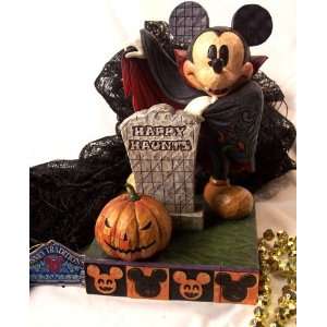   Halloween  Mickey Mouse Happy Haunt figurine