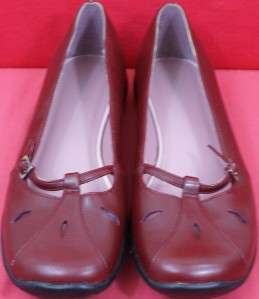 Womens Size 10 PREDICTIONS Red Burgandy Slip On Flat Shoes  