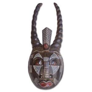  Wood mask, Woman of the Horn Home & Kitchen