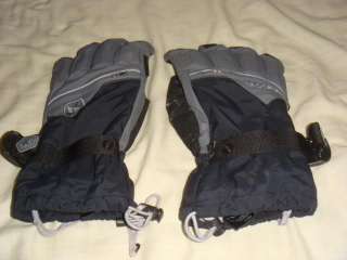 Here is a set of Sessions snowboarding gloves. They are a mens size 