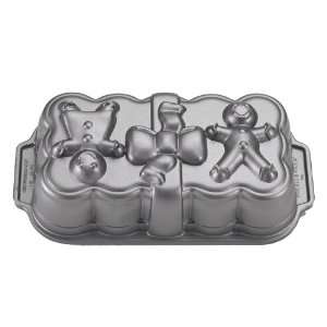  Nordic Ware Gingerbread Loaf Pan: Kitchen & Dining