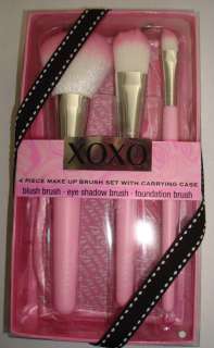 XOXO 4 Piece Make Up Brush Set With Carrying Case Blush, Eye 