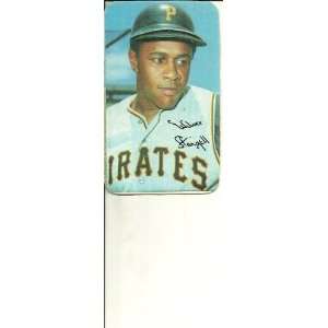   Topps Giant #19  Willie Stargell (Pittsburgh Pirates) 