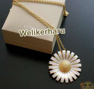 Vintage Style Daisy flower Long Necklace  