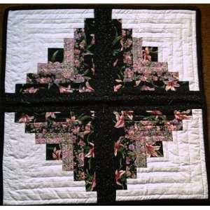    Hand Quilted Black & White Log Cabin Wall Quilt