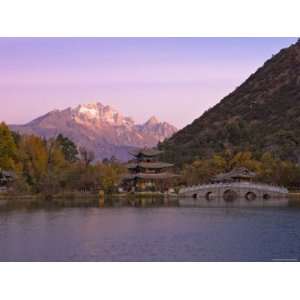 Black Dragon Pool Park and Yulong Xueshan Mountain, Unesco Town of 
