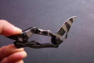 DESERT EAGLE! S.R™ Columbia Camo Leverage Folding Knife  