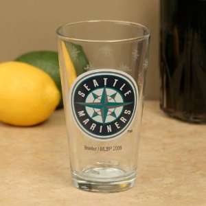 Satin Etch Seattle Mariners Pint Glass:  Kitchen & Dining