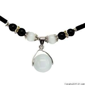  Opal Cat Eye Small Round Necklace (White) 