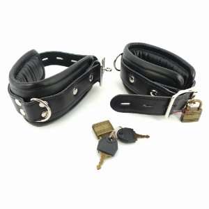   Heavy Stuffed Leather Wrist Cuffs Restraint (Black) 