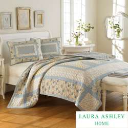 Laura Ashley Hadleigh Full/ Queen size Quilt  Overstock