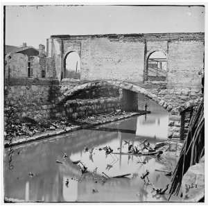  Richmond,Virginia. Ruins along the canal