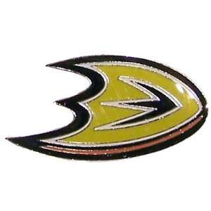  Anaheim Ducks Logo Pin: Sports & Outdoors
