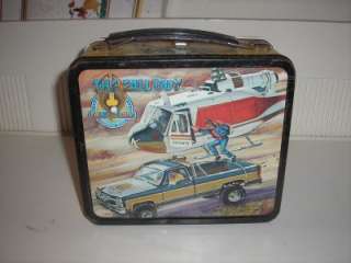 VINTAGE METAL LUNCH BOX   THE FALL GUY W/ THERMOS 1981  