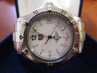 Modern Tag Heuer Professional 200m Date Mens Watch Stainless Steel 