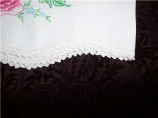 VINTAGE EMBROIDERED WHITE PILLOWCASES ~ SWEET ROSES ! PRISTINE & MINT 