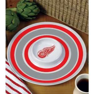   Detroit Red Wings Melamine Chip and Dip Tray: Sports & Outdoors