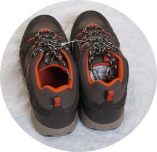 Boy Columbia Hiking Shoes Tagori size 7   New  