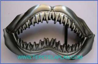 BRAND NEW SHARK JAWS TEETH FISH FISHING BELT BUCKLE !!  