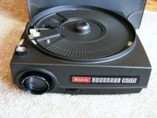 Kodak Carousel 800 slide projector for repair or parts  